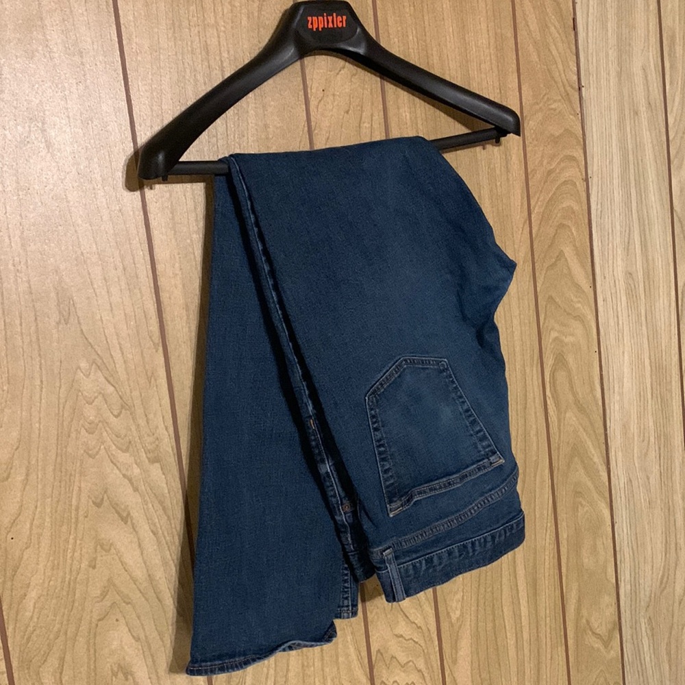 Old Navy Built-In Flex Straight Fit Jeans - 36x34